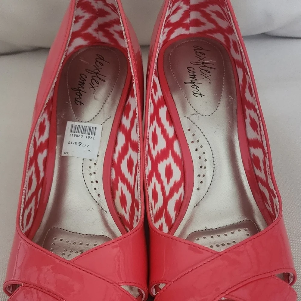 Dexflex Comfort Sandals Womens Peep Toe Leather Wedge Coral Sz 9.5 - Picture 10 of 10